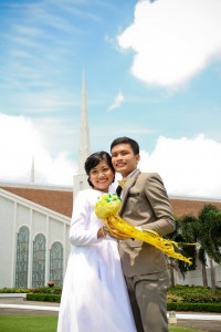 wedding couple manila temple