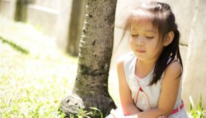 girl praying